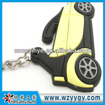 Mais barato famoso carro logotipo PVC gravado Keychain para presente